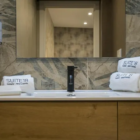 18 Luxury Bed & Breakfast Bari