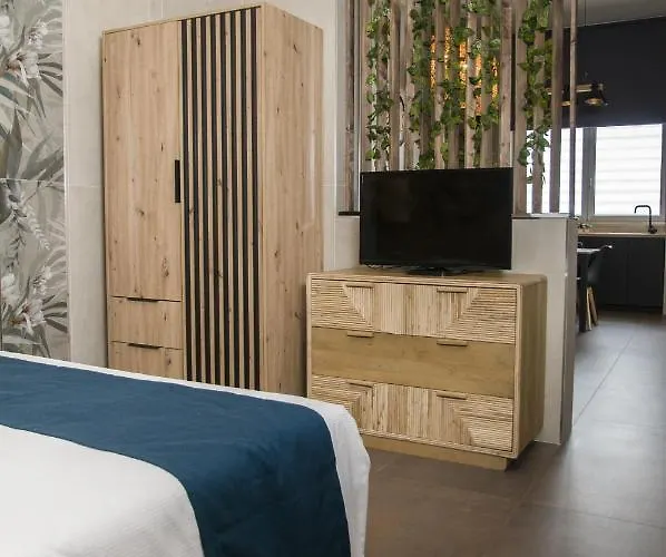 Alojamento de Acomodação e Pequeno-almoço 18 Luxury Bari