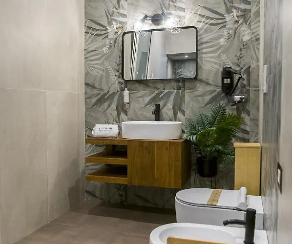 Alojamento de Acomodação e Pequeno-almoço 18 Luxury 4*