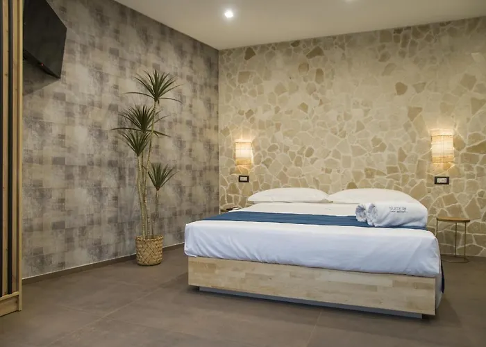 18 Luxury Bed & Breakfast 4*