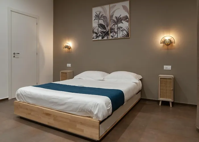 18 Luxury 4*