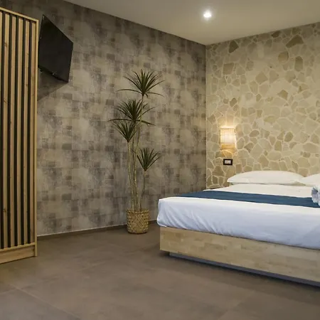 18 Luxury Bed & Breakfast *