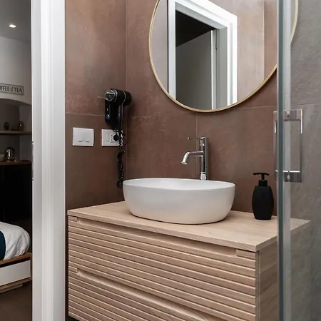 18 Luxury Bari