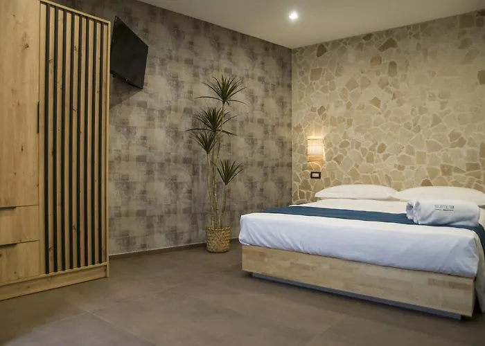 18 Luxury Bed and breakfast 4*